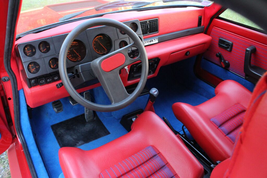 R5 Turbo interior Red Rouge rojo