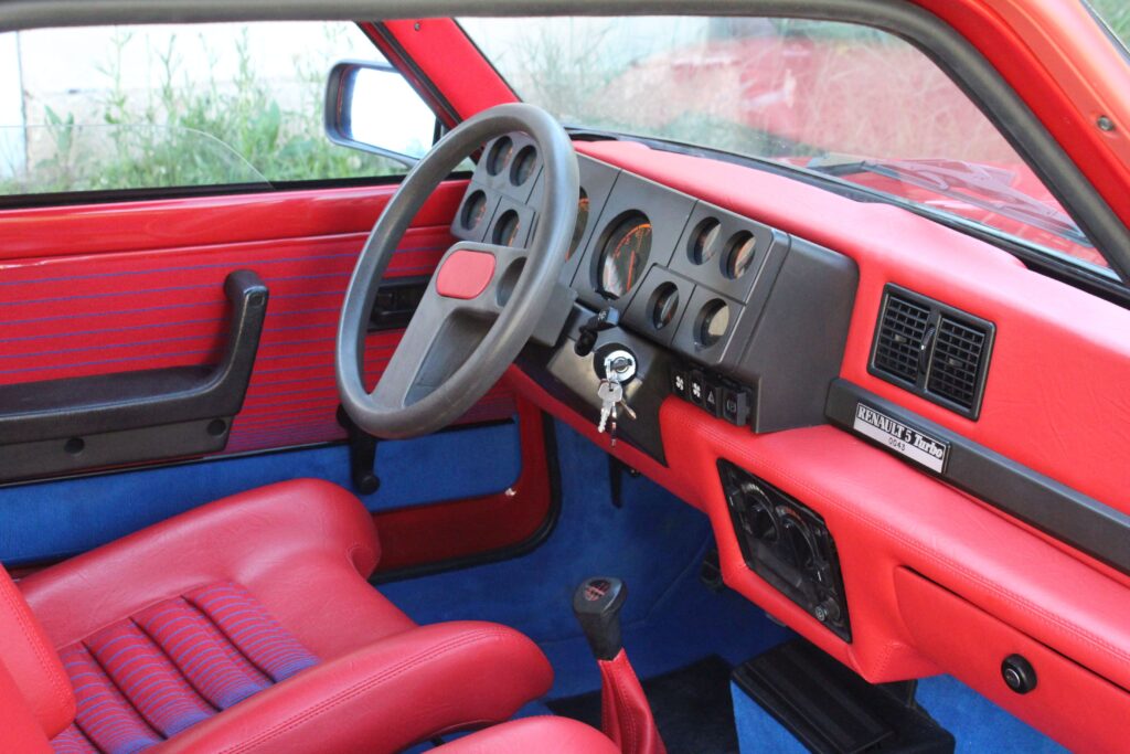 R5 Turbo interior Red Rouge rojo_1