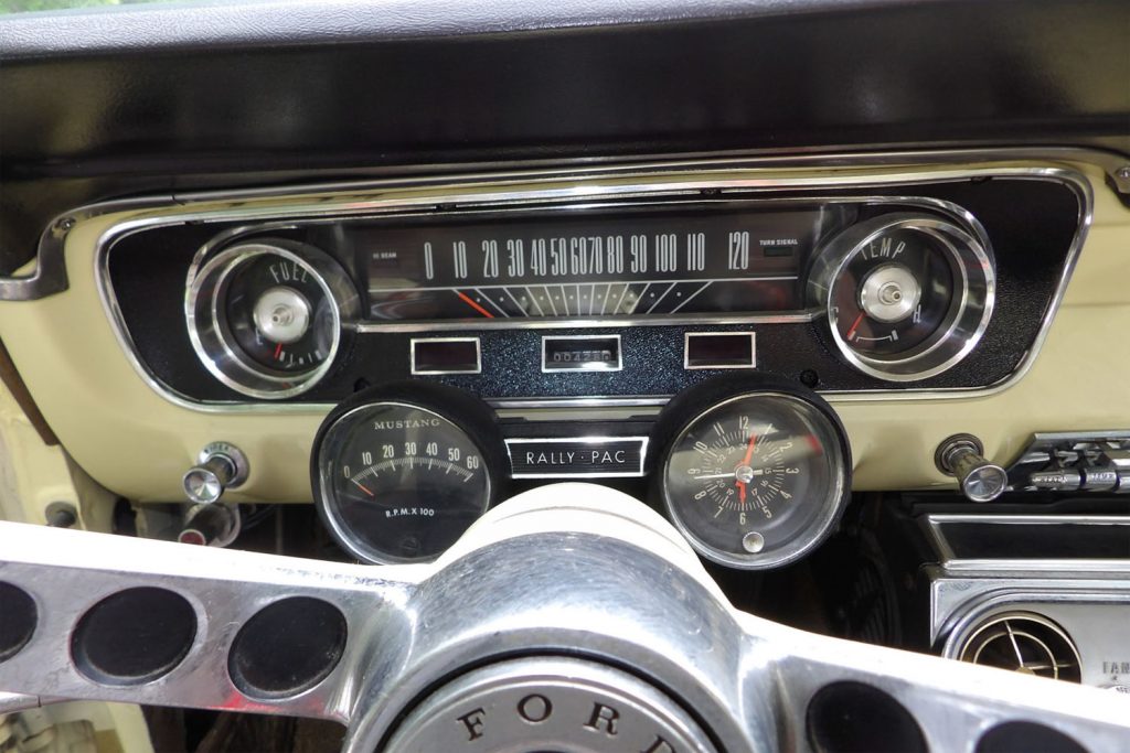1965 Ford Mustang Gage Cluster
