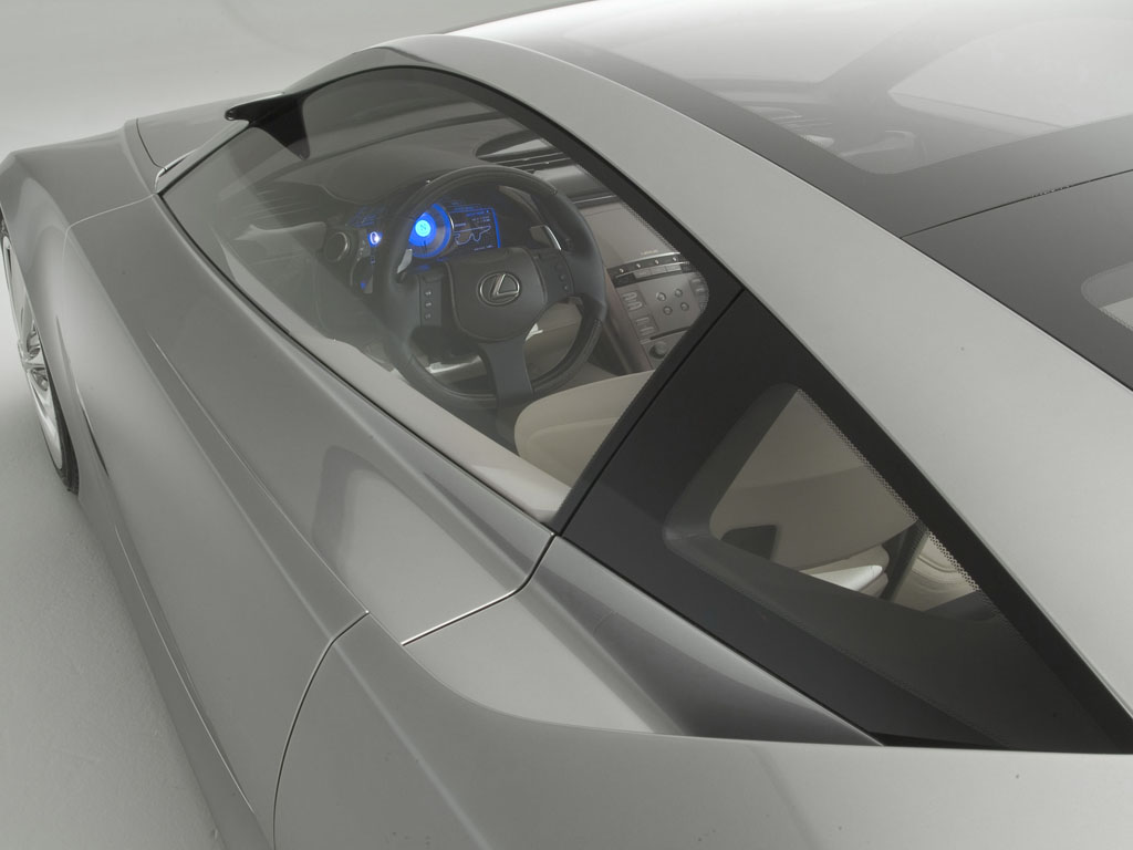 2005_Lexus_LFAConcept4