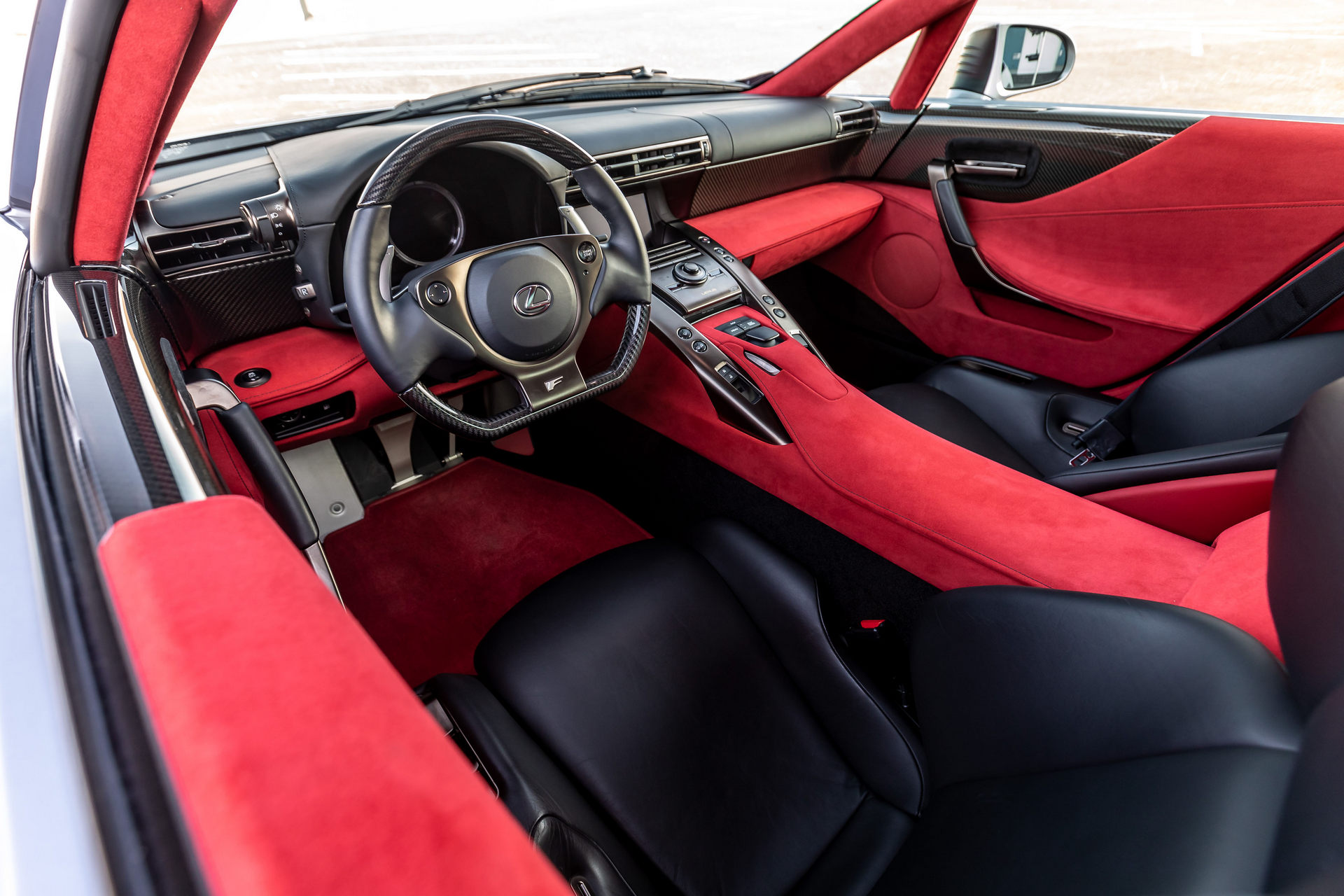 Lexus-LFA-8
